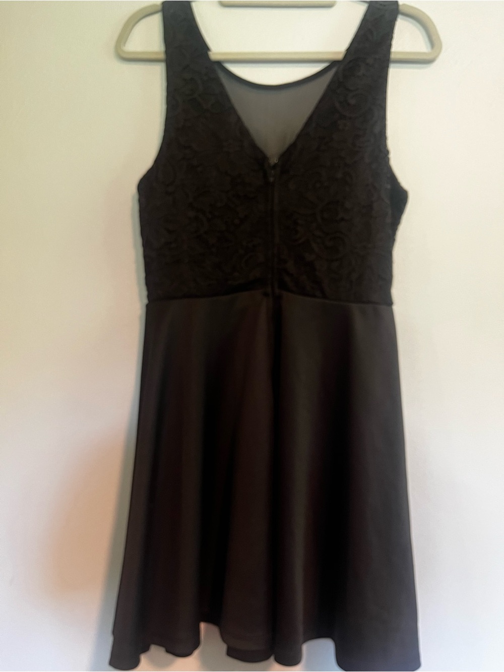 Francesca's Collections Black Lace Bodice Skater Dress - Picture 5 of 5